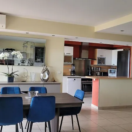 Lejlighed Duplex Apartment, Sea View And Swimming Pool