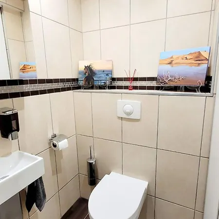 Duplex Apartment, Sea View And Swimming Pool Apartman *