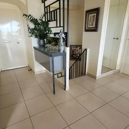 Apartman Duplex Apartment, Sea View And Swimming Pool