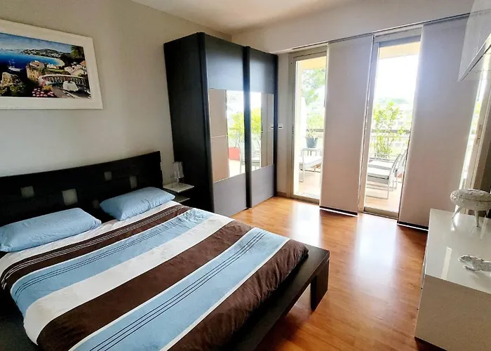 Duplex Apartment, Sea View And Swimming Pool Apartamento