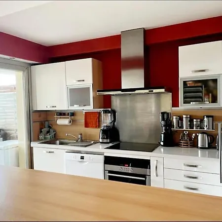 Duplex Apartment, Sea View And Swimming Pool Apartment Nizza