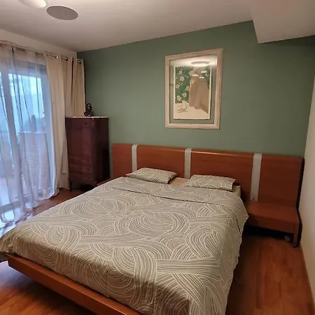 Duplex Apartment, Sea View And Swimming Pool Apartment *