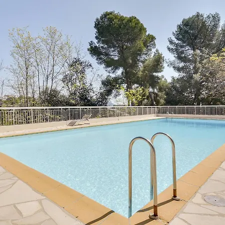 Duplex Apartment, Sea View And Swimming Pool *